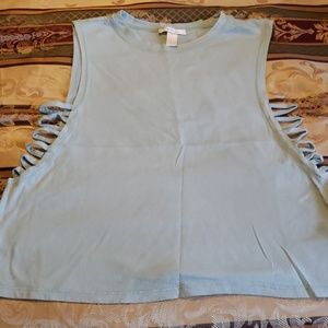 Cutout tank